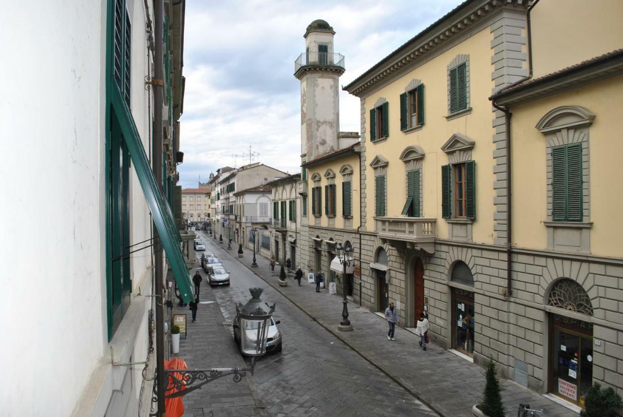 Palazzo Guasti Appartamento Guido Prato  Bagian luar foto